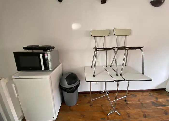 Appartement Dans Une Impasse Calme Proche De La Gare