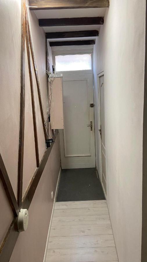 Appartement Dans Une Impasse Calme Proche De La Gare Amiens