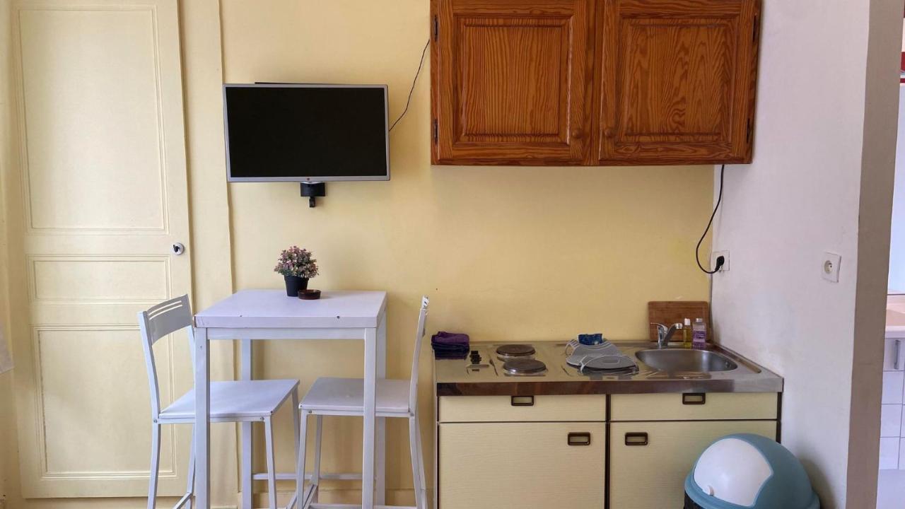 Appartement Dans Une Impasse Calme Proche De La Gare